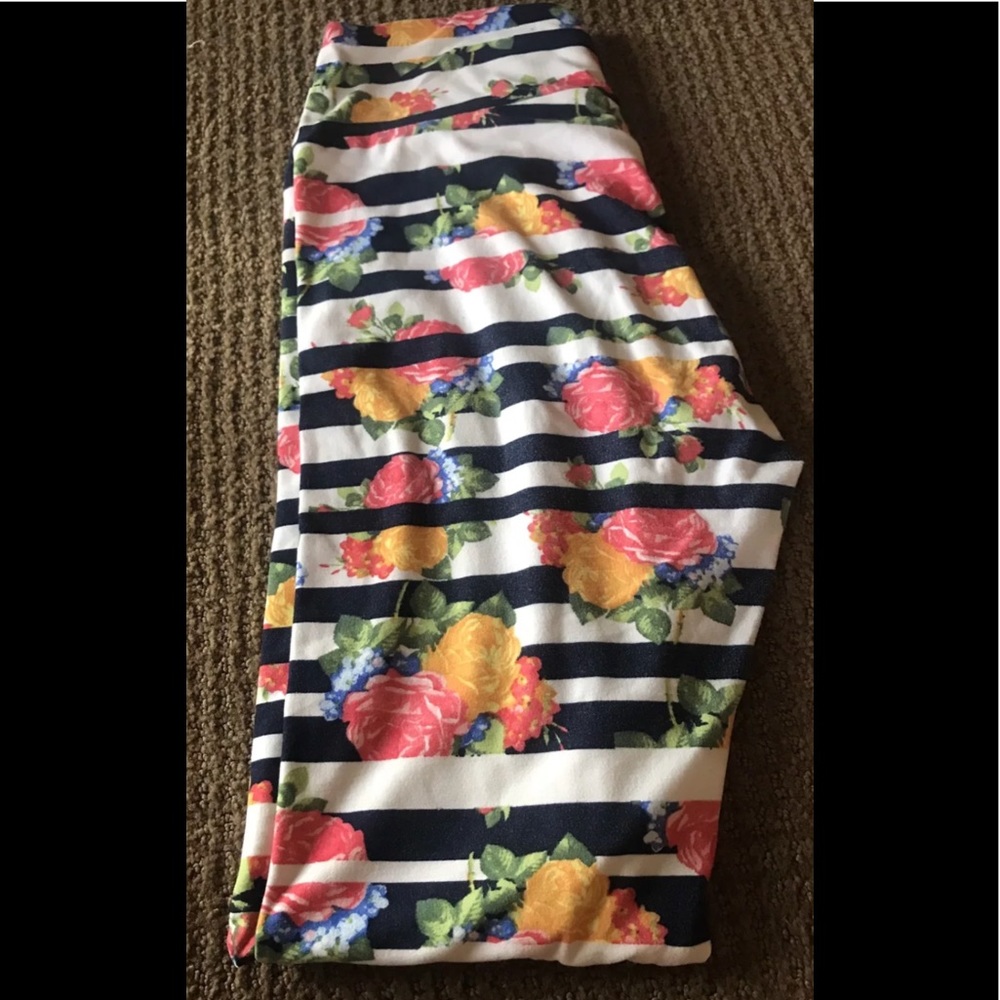 LulaRoe leggings OS